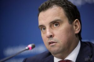 Абромавичус рассказал о назначении вне конкурса