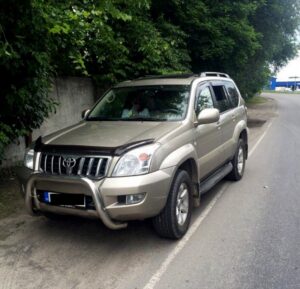 "Toyota Prado"