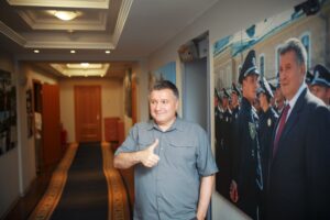 1467796099_461cbed-avakov-14-201