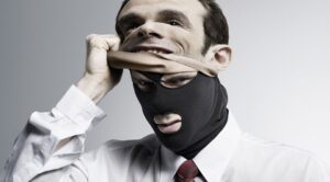 1469011062_moshennik