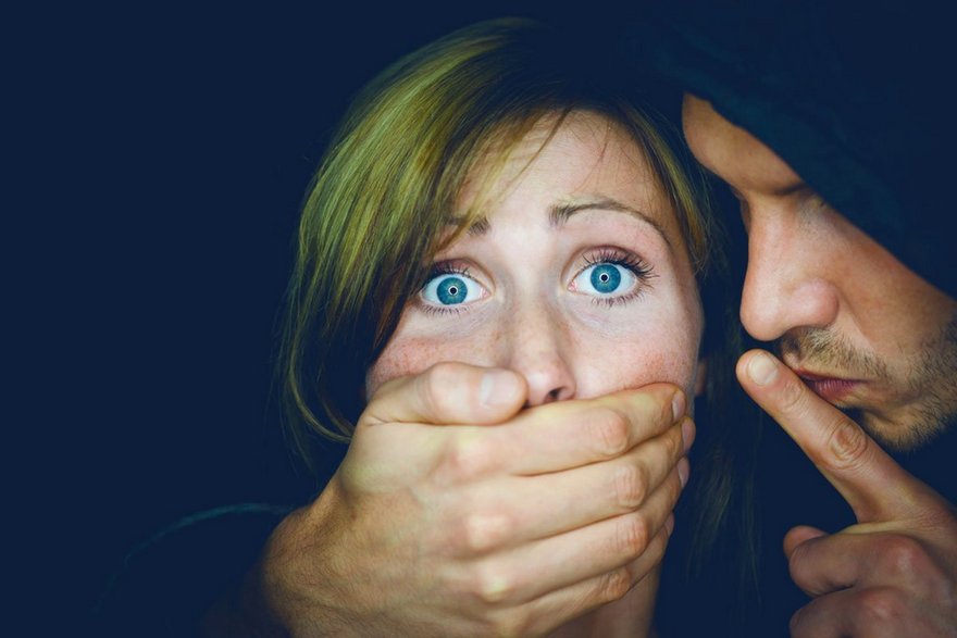 грабитель, фото из открытых источников