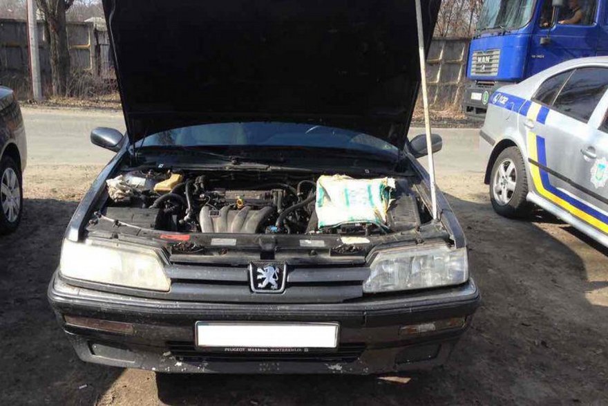 фото УПД ГУНП, задержать автомобиль с поддельными номерами