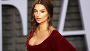 Елена Кравец показала своих двойняшек: на кого похожи? (фото)
