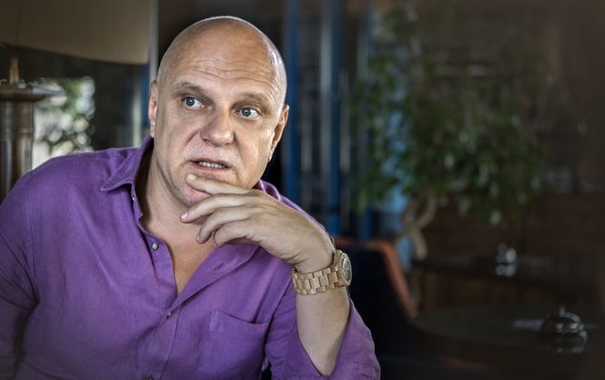 В Днепре ремонтируют дороги 1-го апреля