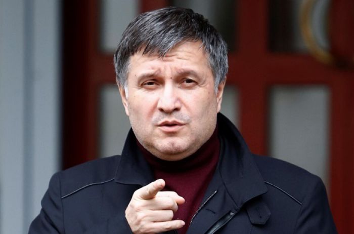 Аваков обратился к кандидатам в президенты