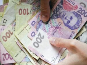 гривны, фото из открытых источников