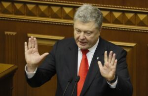 Порошенко назвал своих главных оппонентов и пообещал испортить им выборы