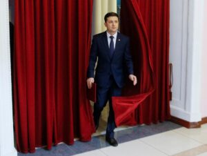 Днепровский нардеп заявил о заговоре против Зеленского