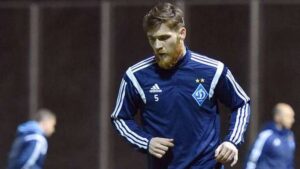 футболист