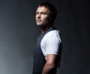 Вакарчук рассказал, как будет совмещать музыку и работу в Раде