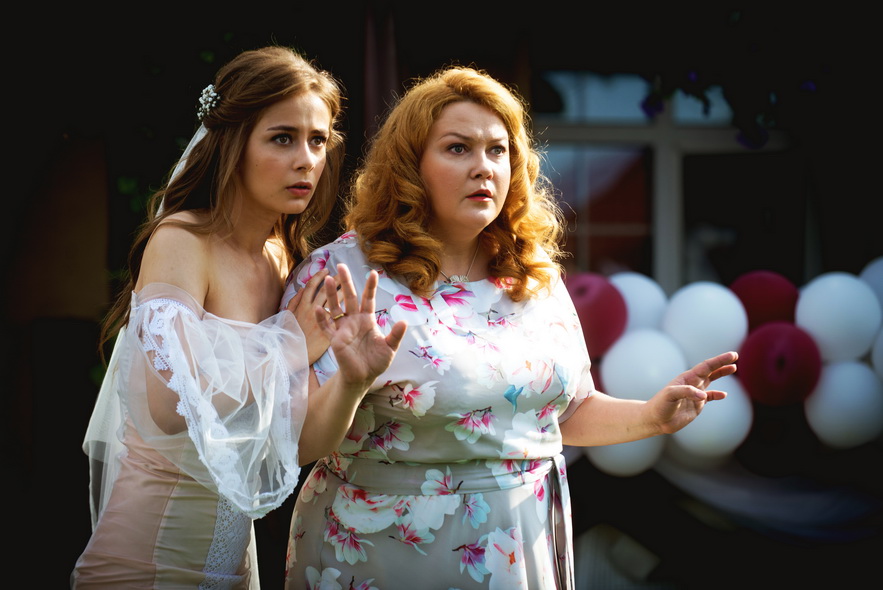 Скажене весілля, кадр из фильма