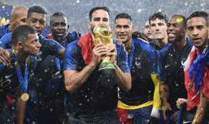 футболисты