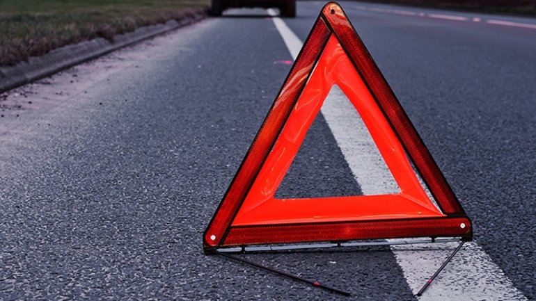 В Днепре пешеход попал под колеса легковушки