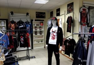 магазин одежды, фото из открытых источников