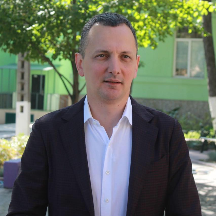 юрий голик