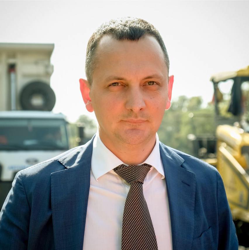 Юрий Голик