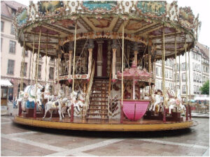 карусель возле пассажа