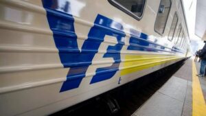 “Укрзализныця” назначила два дополнительных поезда
