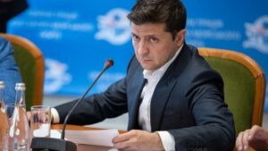 Зеленский уволил 18 глав райадминистраций
