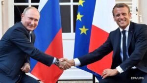 Путин рассказал Макрону о переговорах с Зеленским