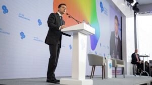 Президент рассказал о следующих шагах на Донбассе