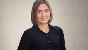 Зарплаты учителям: глава МОН предлагает закрывать школы