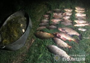 В Днепре во время карантина задержали рыбаков (Фото)