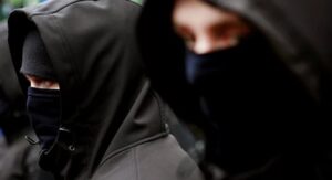 Грабили фермеров: на Днепропетровщине задержали ОПГ (Видео)