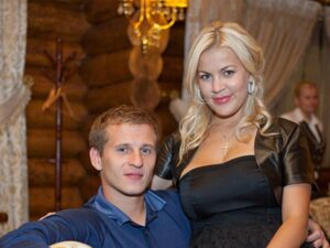 Алиев разводится с женой