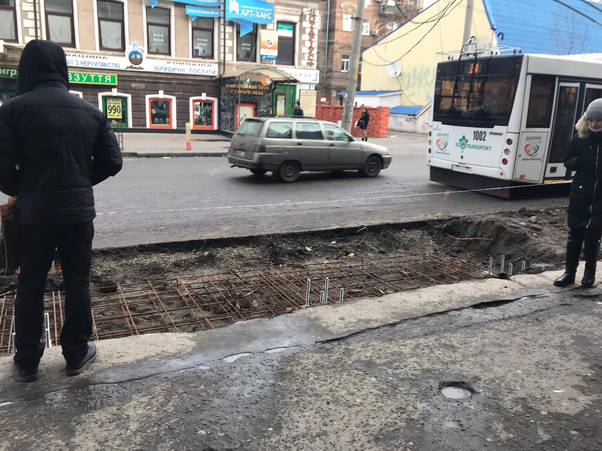 25319830_877356459055585_1208008814_o