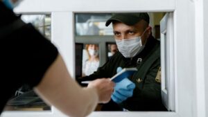На территорию ЕС могут въезжать восемь категорий граждан Украины