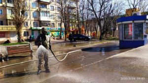 В Першотравенске проводят тотальную дезинфекцию улиц
