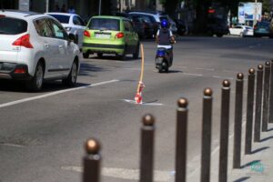 В центре Днепра появилось неожиданное препятствие (фото)