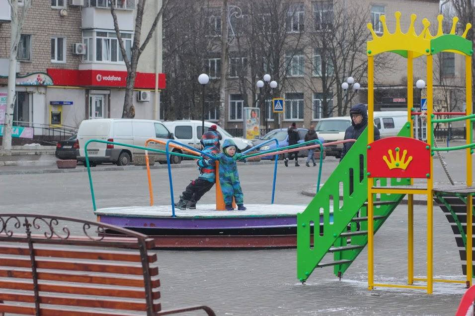 27858638_585653638442596_2864068479755392644_n