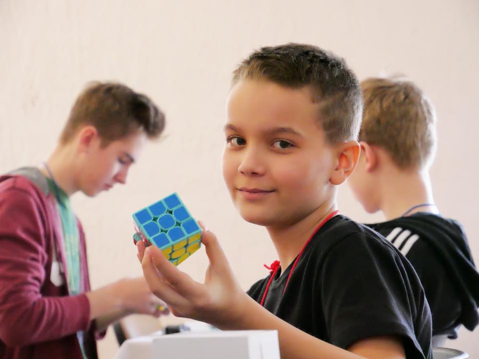 28277354_1966850263578678_932195744513631413_n