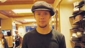 Артемий Панарин