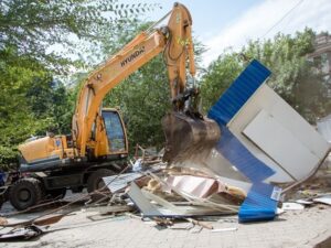 В Днепре планируют снести 62 МАФа (адреса)