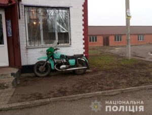 Под Днепром прямо из гаража похитили мотоцикл