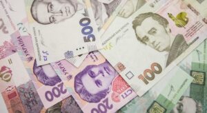 Днепровским депутатам выделили полмиллиона на ремонт школ