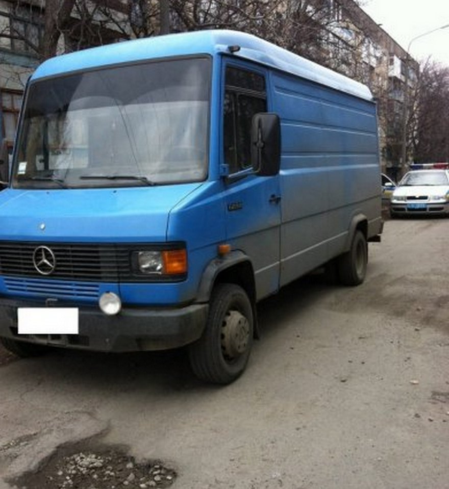 автомобиль с топливом