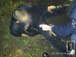 задержание мужчины с отмычками, фото http://1tv.kr.ua