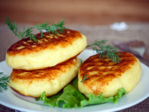 Украинские картопляники: совершенно несложное блюдо украинской кухни