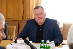 Валентин Резниченко