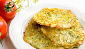 Диетические кабачковые оладьи – возможно ли это? Да!