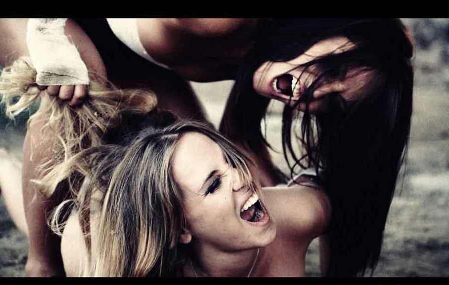 Почему женская дружба недолговечна?