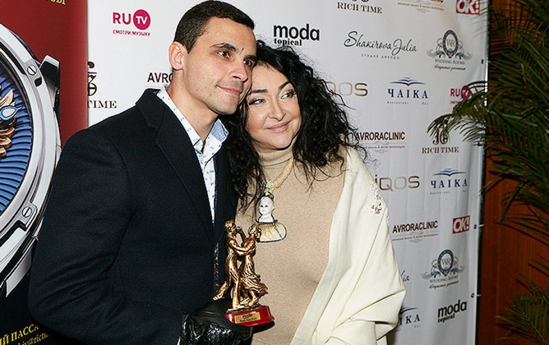 Лолита с мужем