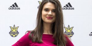 Чигринский подарил Лободе свою футболку