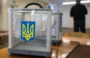 Кандидаты в президенты вместе потратили на выборы 1,7 млрд гривен