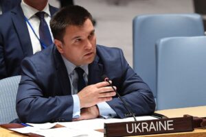 Украине необходимо разрешить двойное гражданство, - Климкин