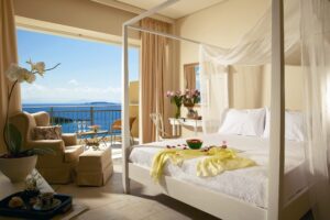 37-superior-panoramic-guestroom_high